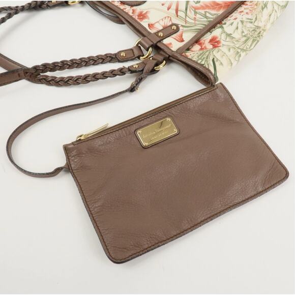 💎✨AUTHENTIC✨💎Ferragamo Gancini  Tote Bag - Picture 9 of 15